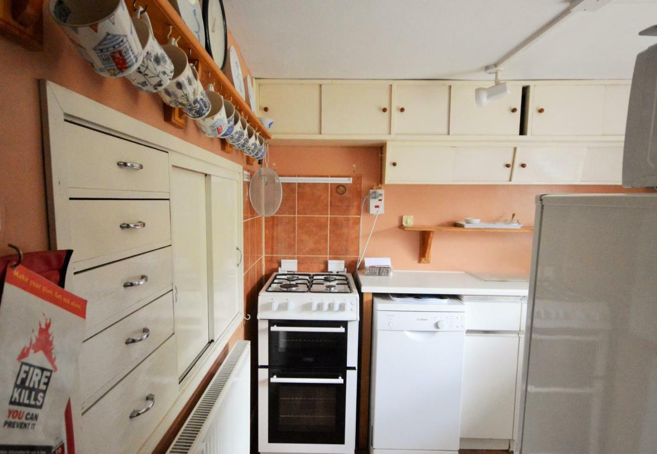 Grove Cottage Yarmouth  Bagian luar foto