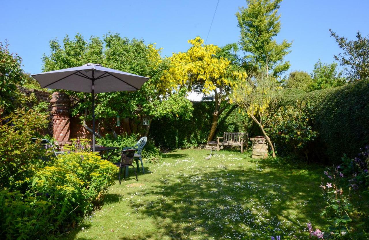 Grove Cottage Yarmouth  Bagian luar foto